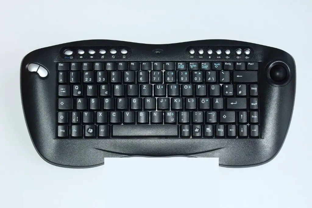 Best Wireless Keyboard with Trackball